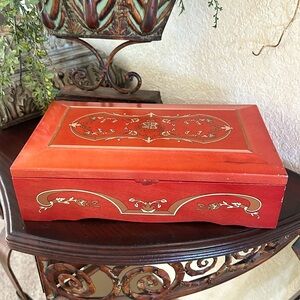 listing-status-banner